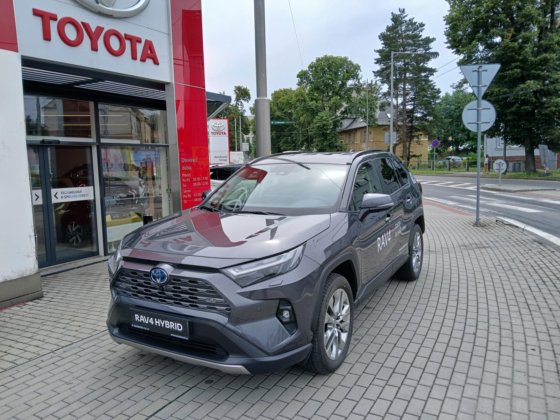 Toyota RAV4 2,5 hev 4X4 178 hp CVT