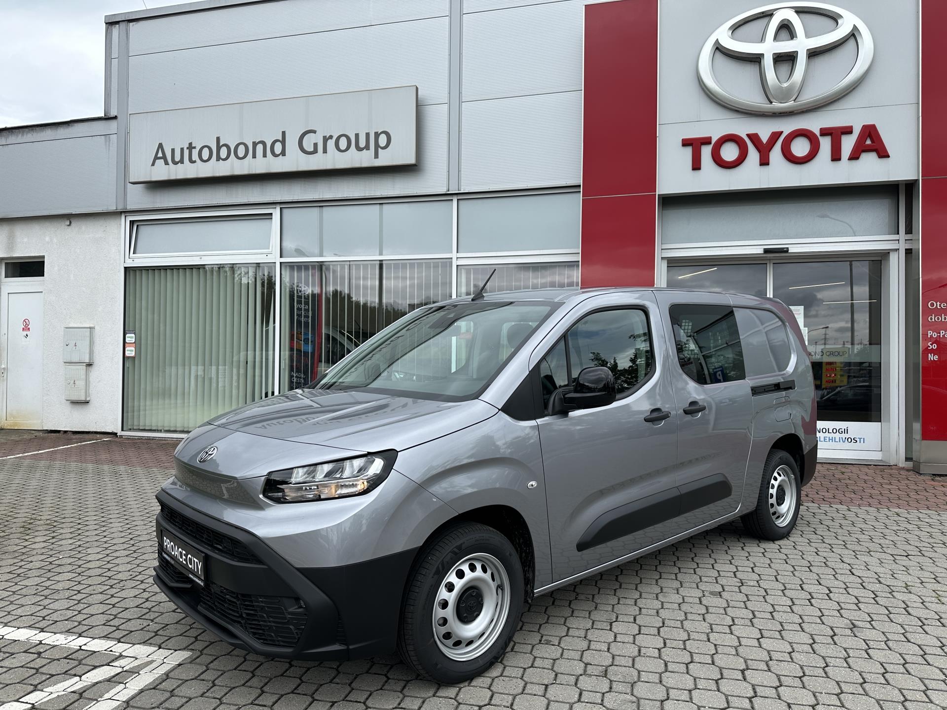 Toyota ProAce City 1.5D 130k 6MT Crew Cab