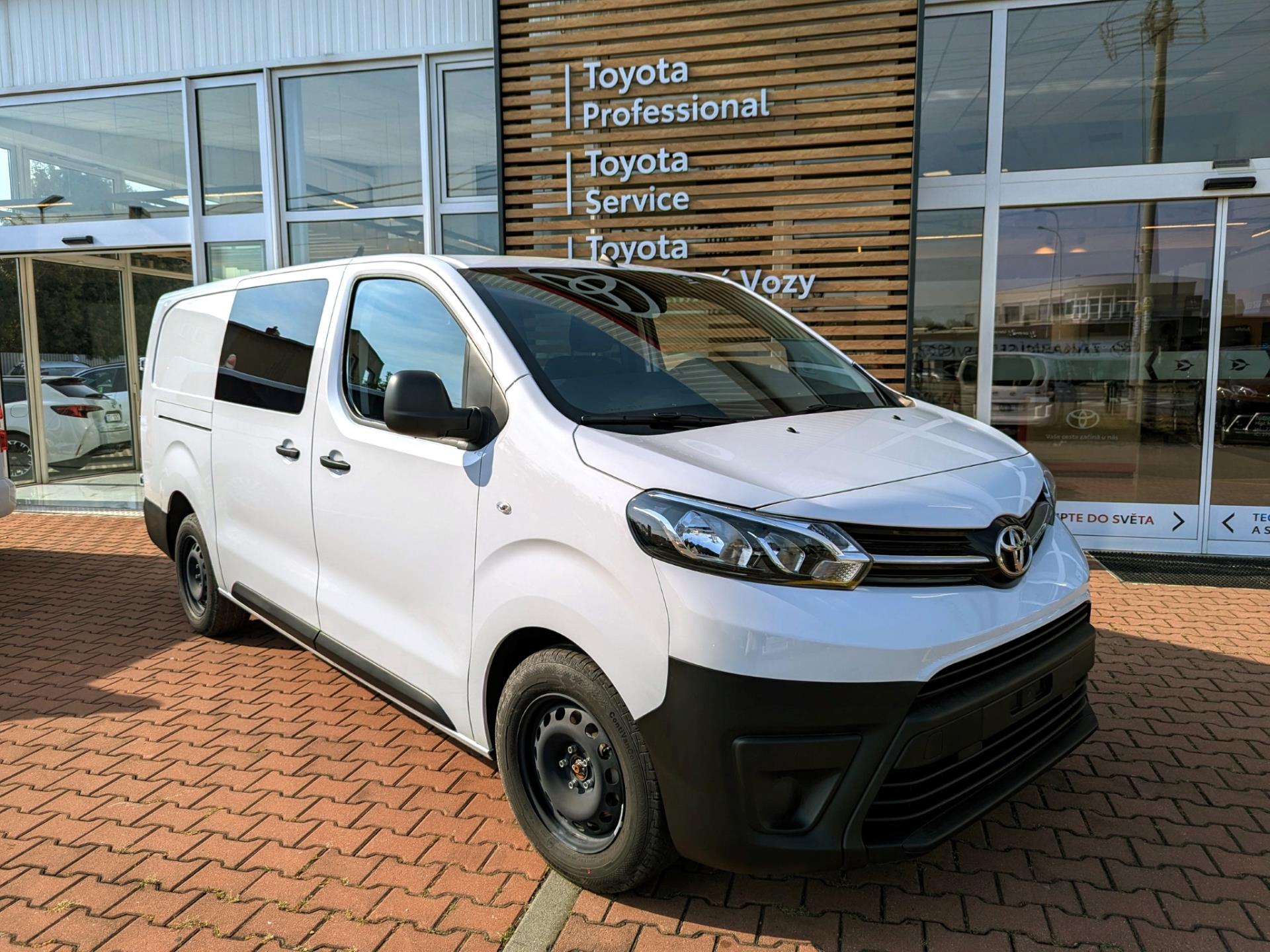 Toyota ProAce 2,0 D 140K 4×2 6MT CREWCAB 5 MÍST