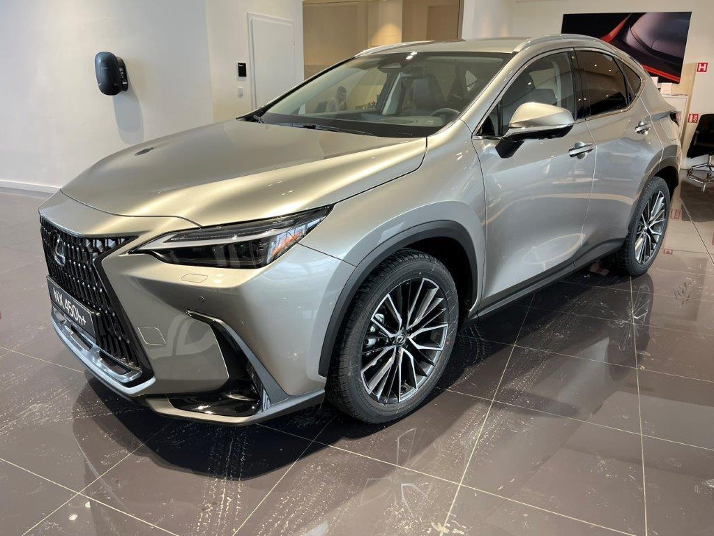 Lexus NX 450h+  2,5l