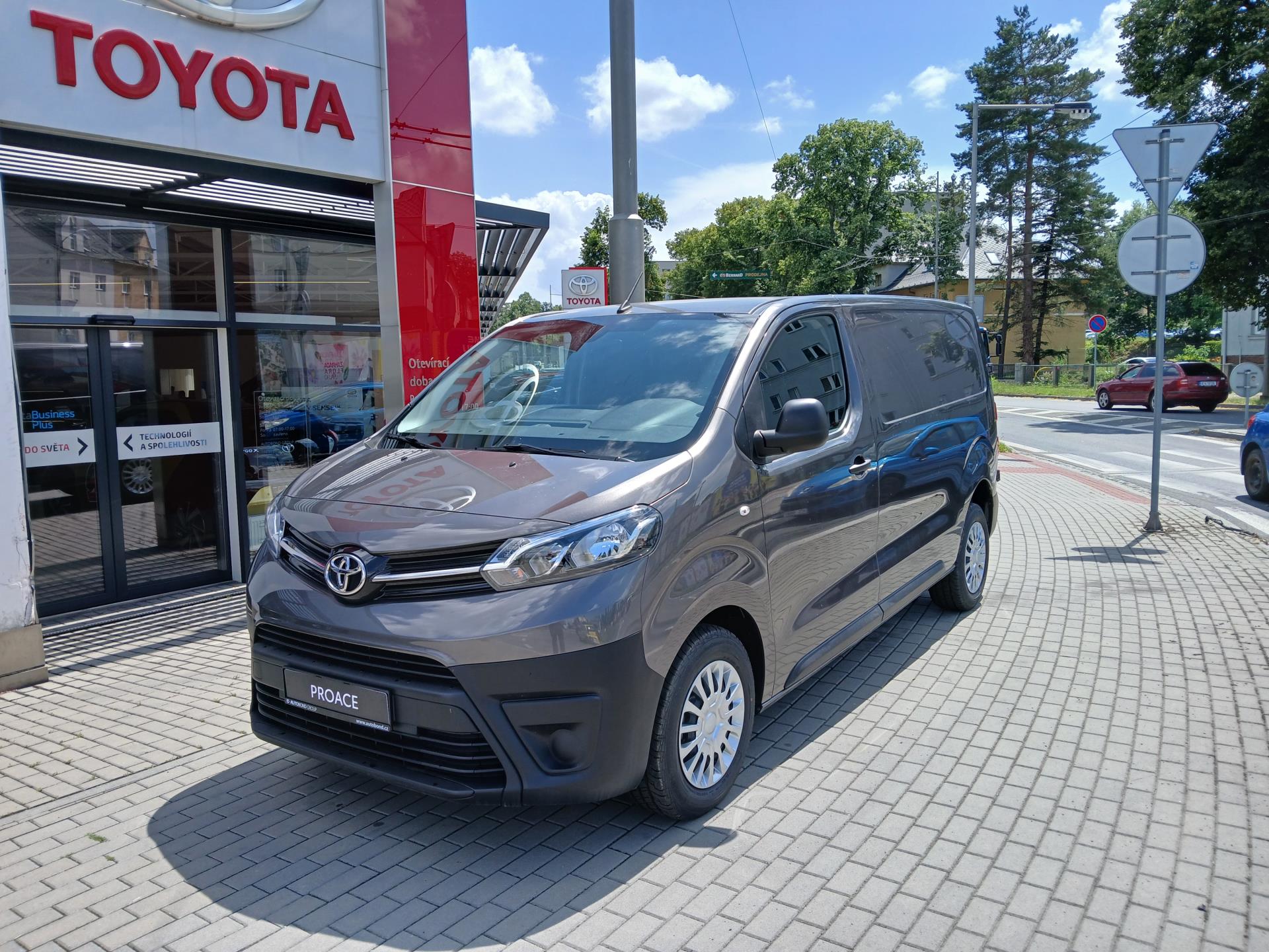 Toyota ProAce 2,0D 140 6MT L1