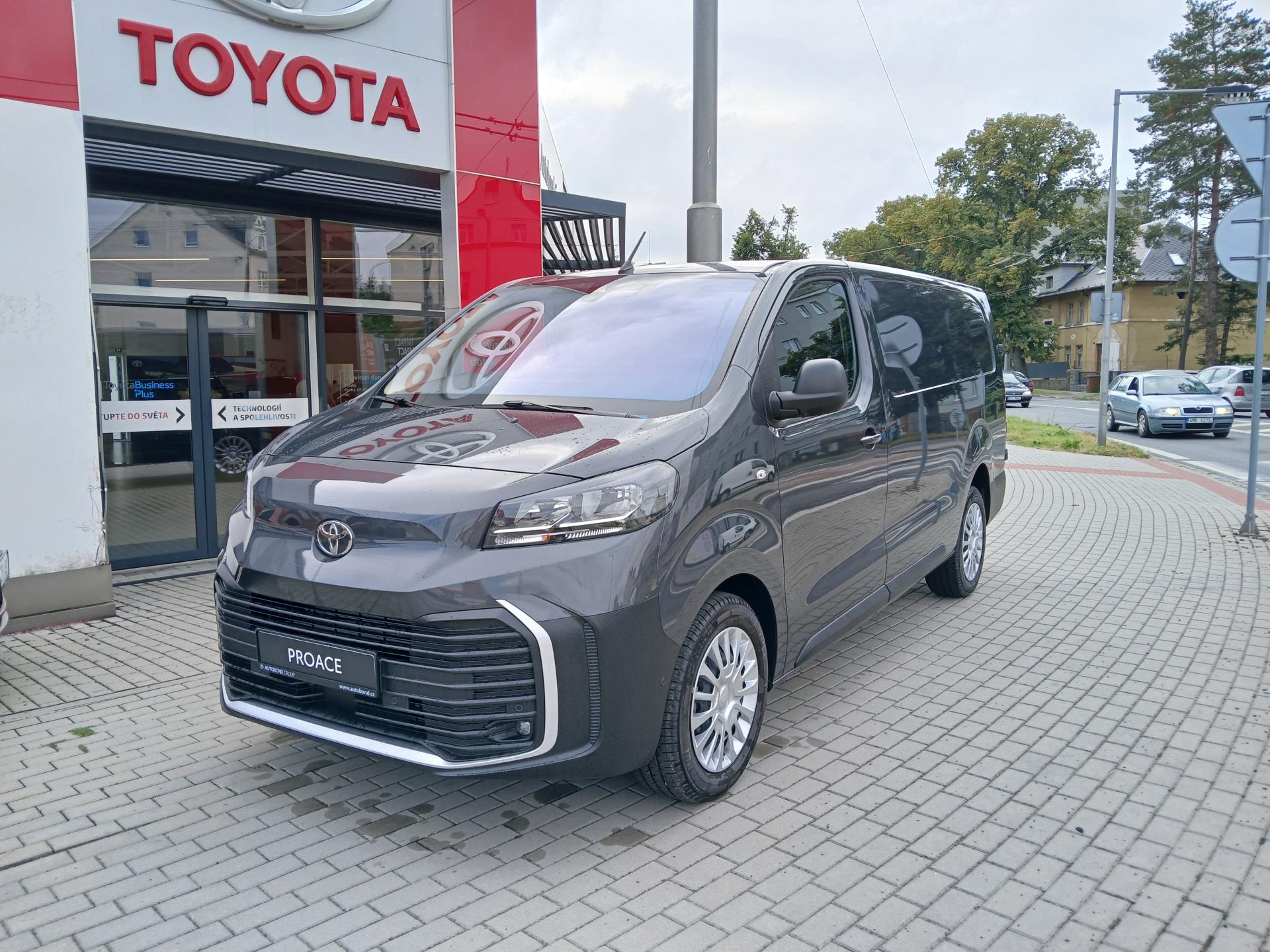 Toyota ProAce Proace Van L2, 2.0D 144k 6 MT Active Multimedia+Navi