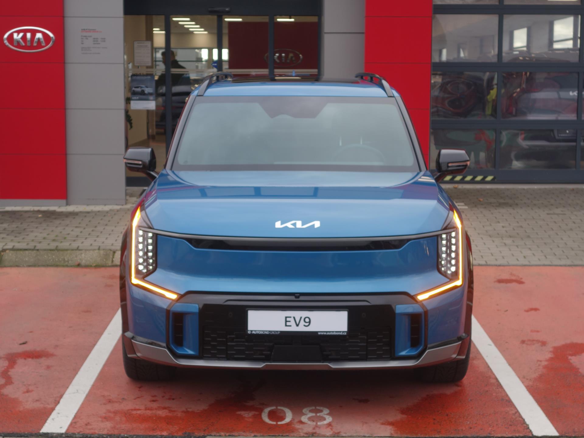 KIA EV9 MV 6P Synchronní AC elektromotor 4×4 GT-LINE 283 KW + 99,8 KWH !SKLADEM!