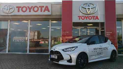 Toyota Yaris 1.5 TNGA HEV Selection Style