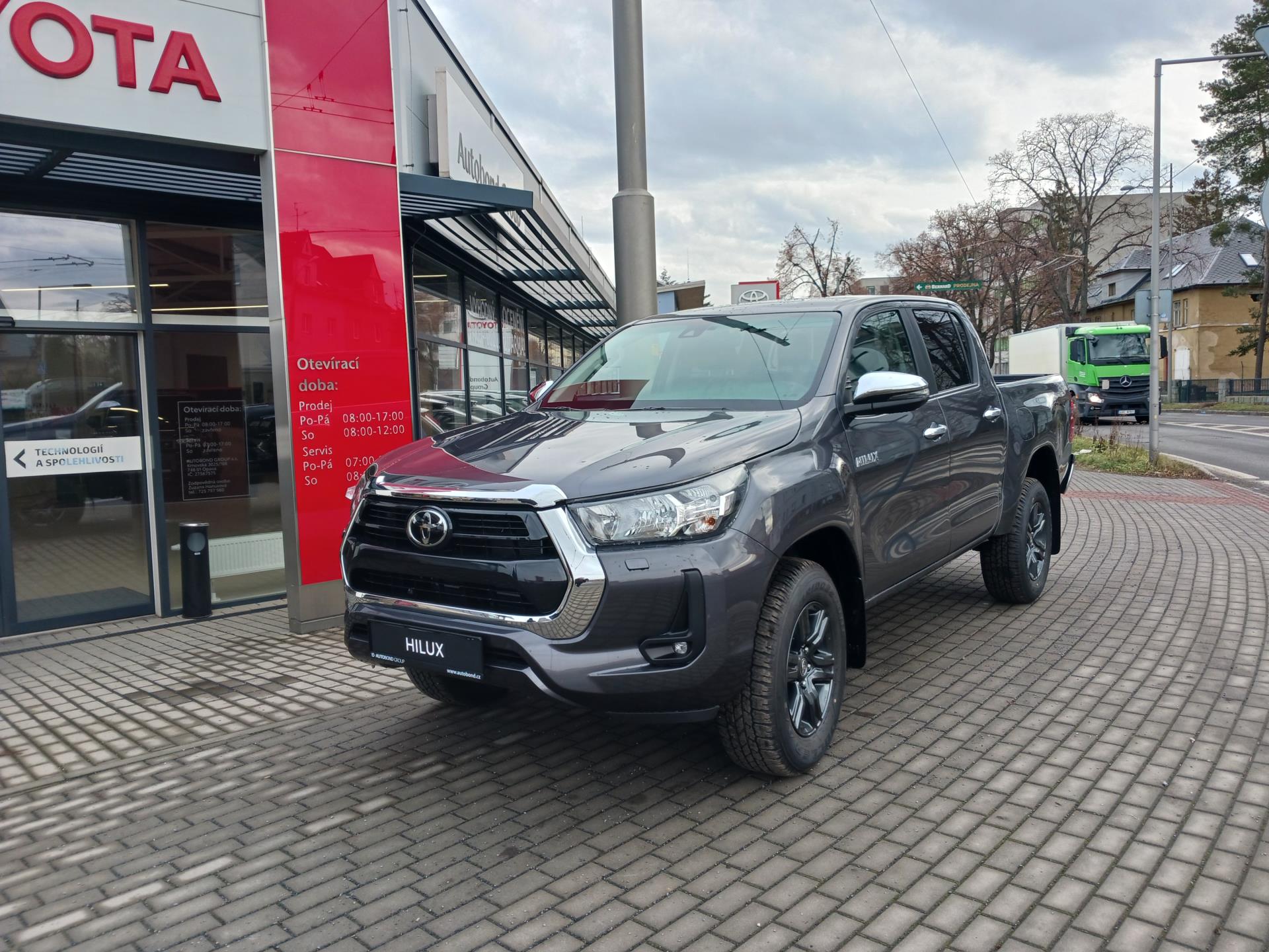 Toyota Hilux 2.8 Diselel 6MT, Active