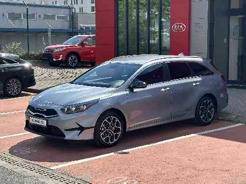 KIA Ceed SW CD 1,5 T-GDi GPF 7DCT TOP !SKLADEM!*