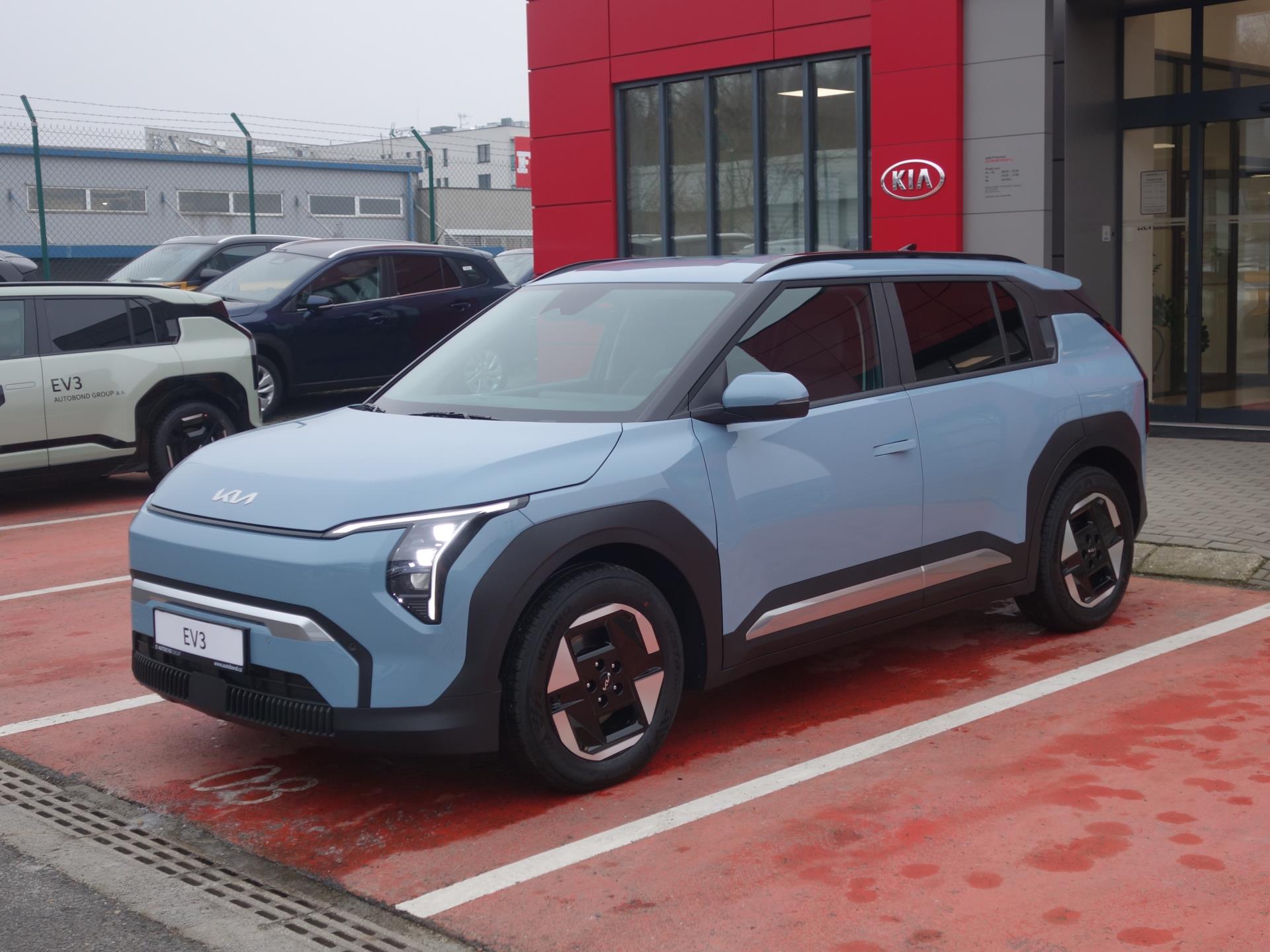 KIA EV3 SV 4×2 Earth prodloužený dojezd 81,4kWh !SKLADEM!