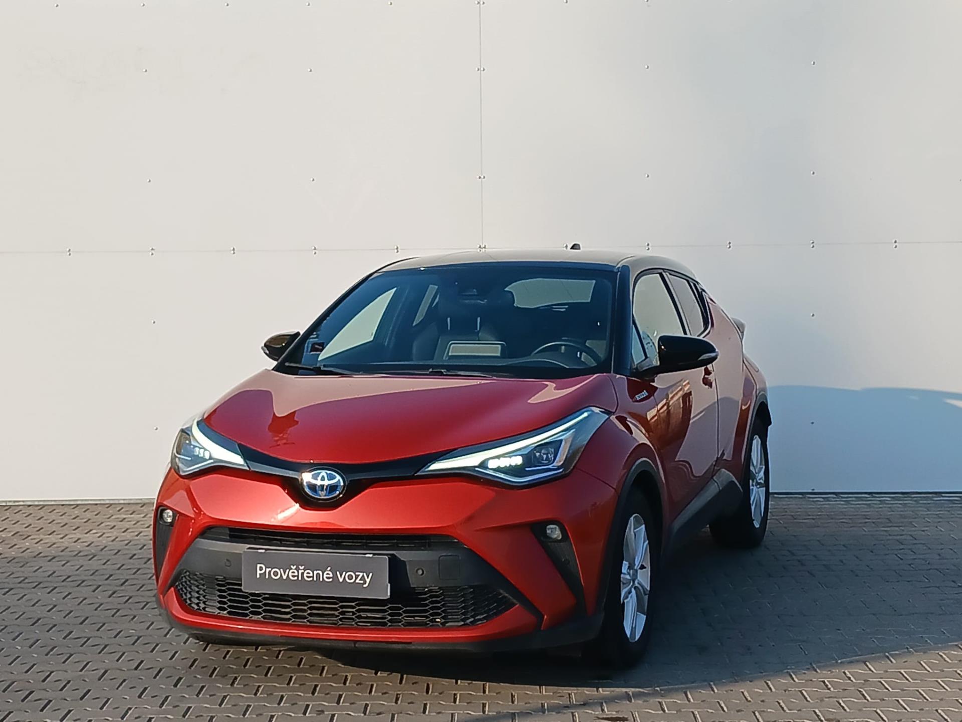 Toyota C-HR 2,0 HEV e-CVT Selection