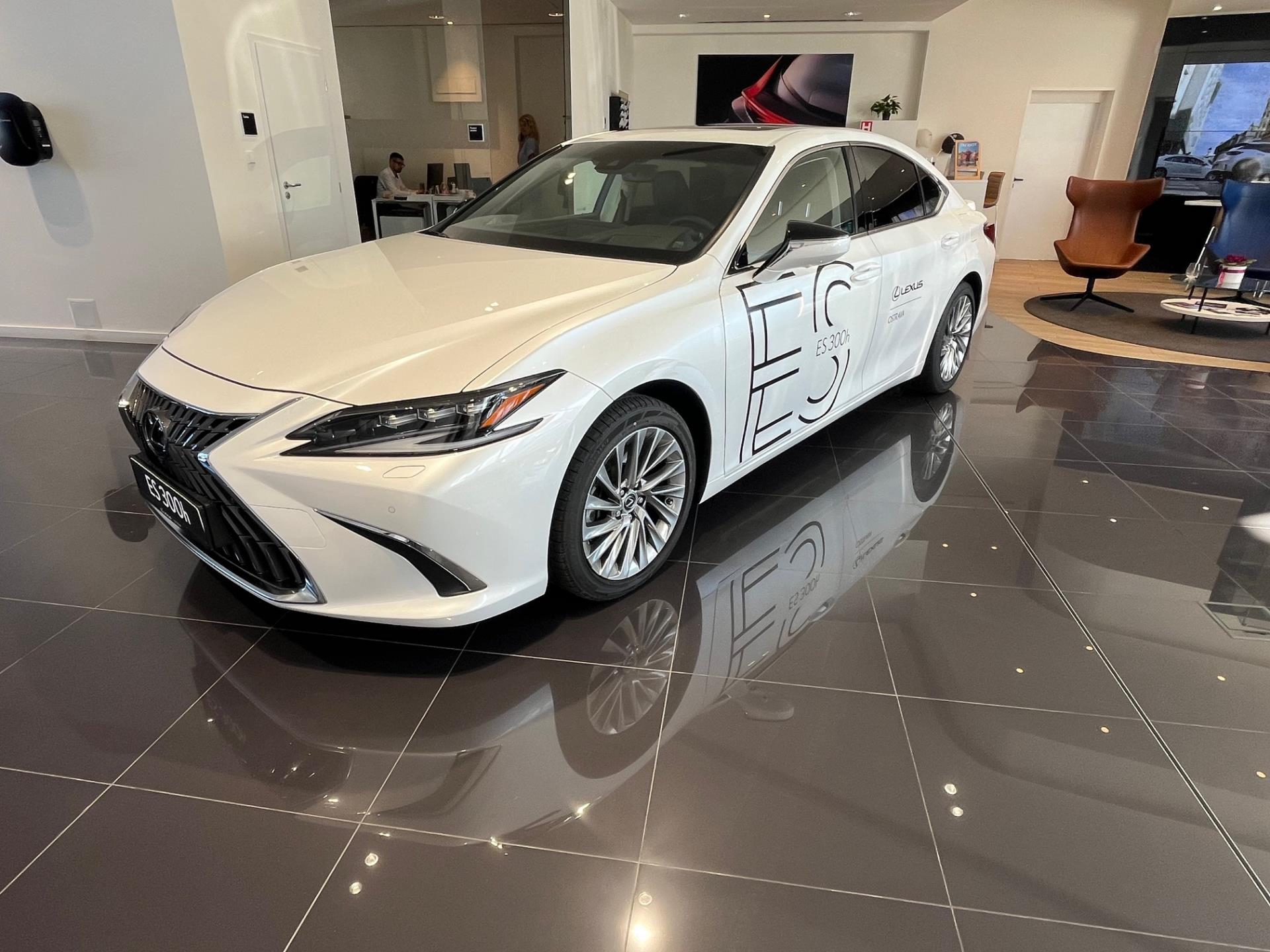 Lexus ES 300h 2,5l