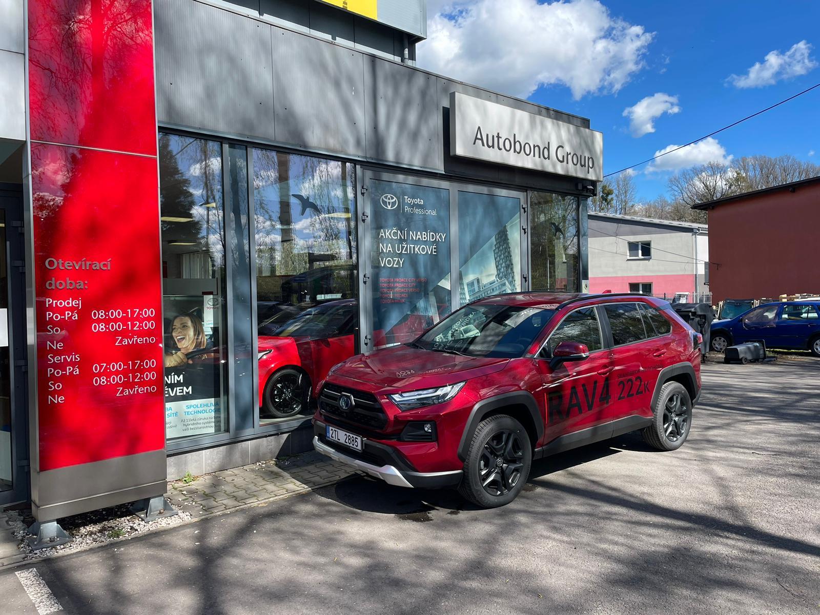 Toyota RAV4 2,5 Hybird 4×4 Executive Skyview