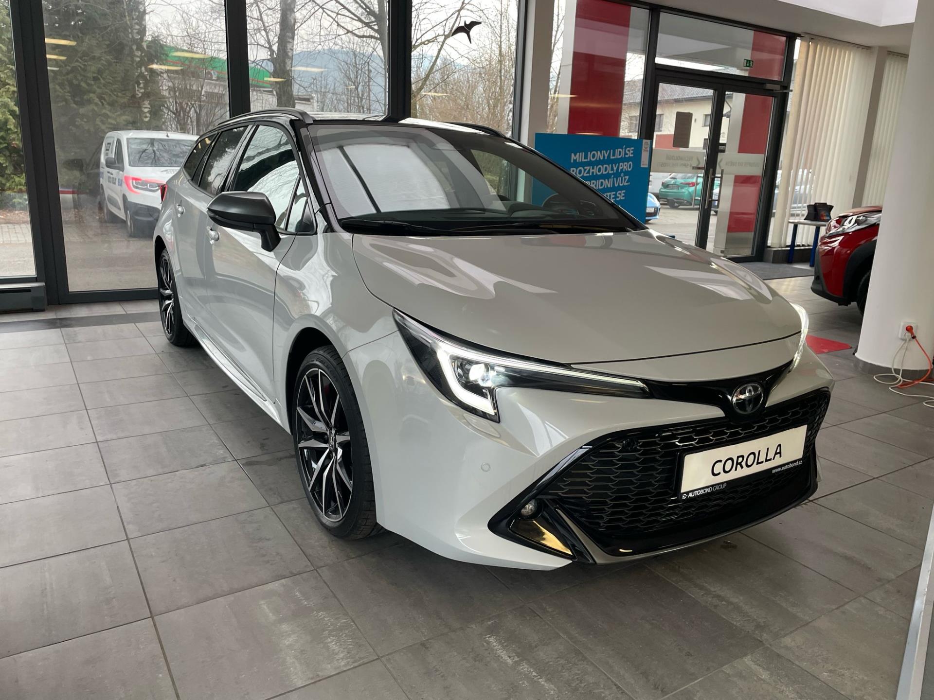 Toyota Corolla 1,8 Hybrid GR SPORT Dynamic JBL