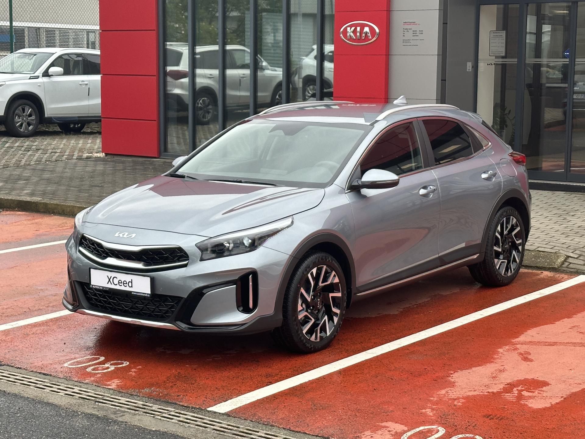 KIA XCeed 1,5 T-GDi GPF TOP !SKLADEM!