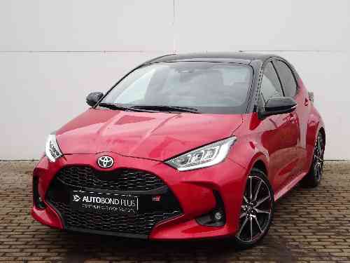 Toyota Yaris 1.5 HSD e-CVT GR-Sport Sky SMART