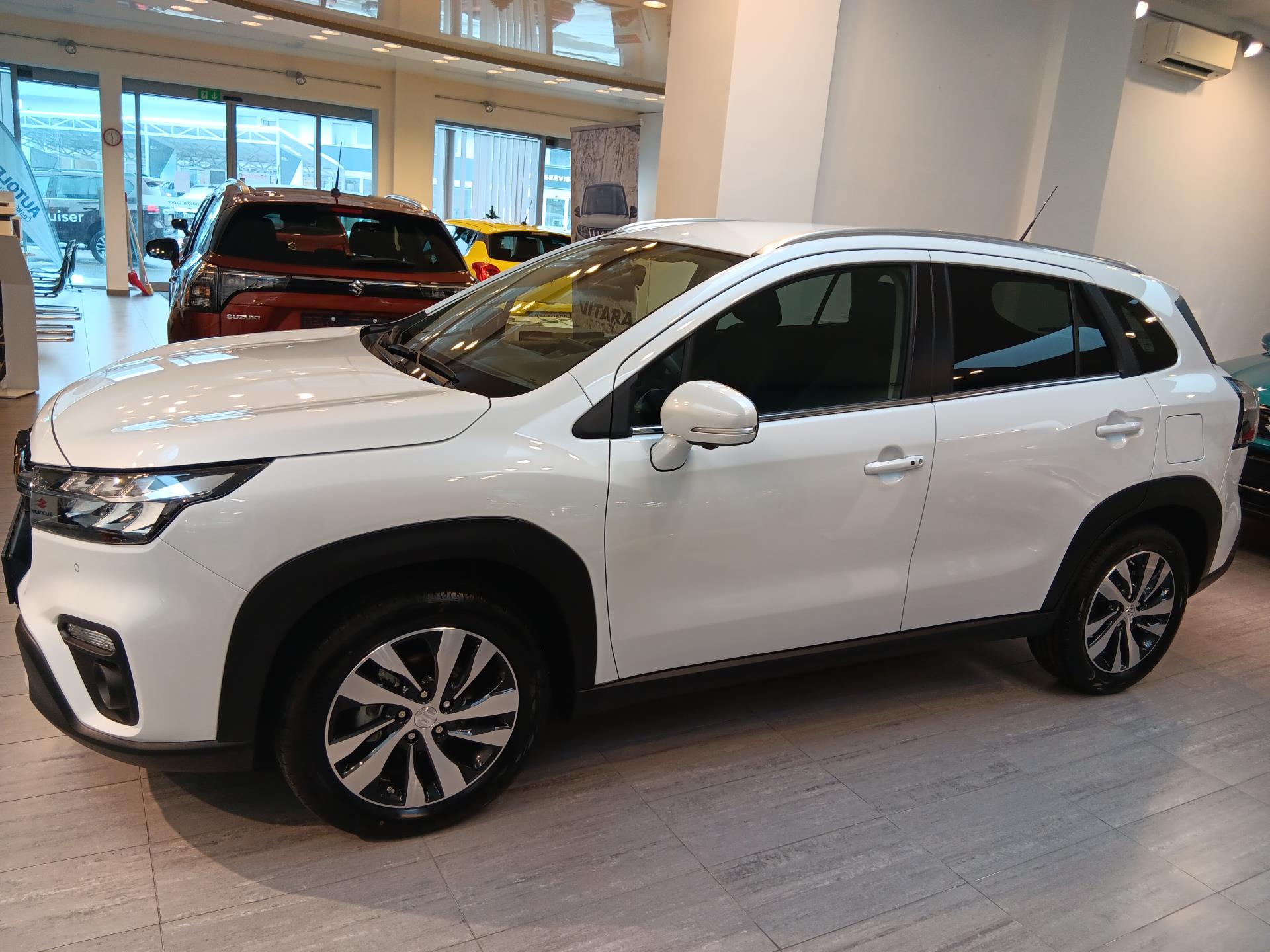 Suzuki S-Cross ELEGANCE 1,4 HYBRID M/T 4×4 MY24