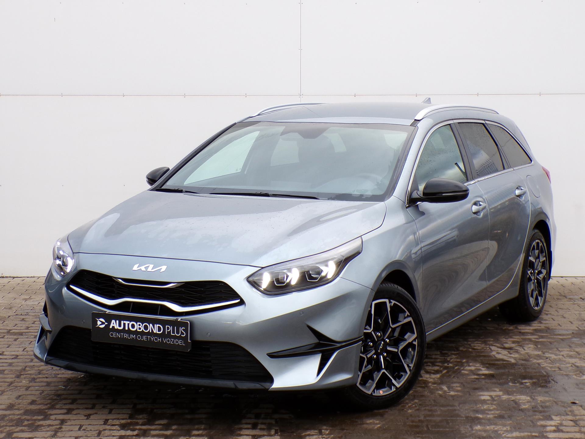 KIA Ceed 1.5 T-GDi 103kW Edice 30